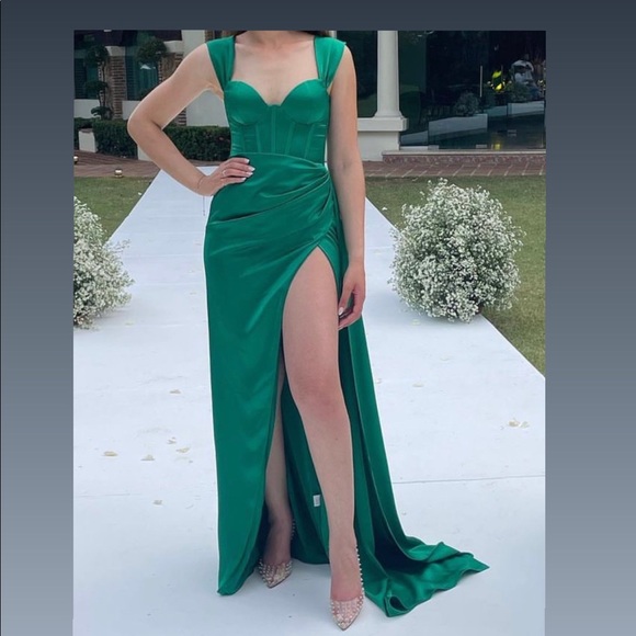 Green High Slit Corset Satin Gown - Picture 4 of 4